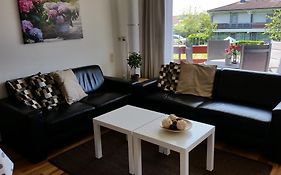 Parkzicht Bed By The Sea